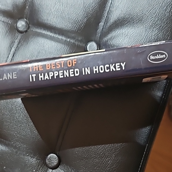 Book: The best of it happened in Hockey - Picture 3 of 4